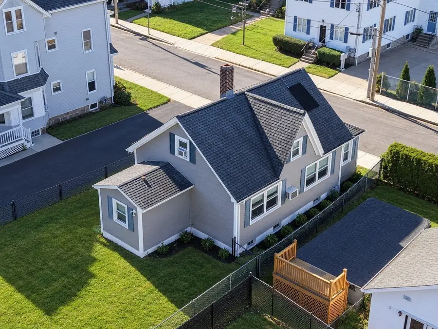 40 Vestal St, Fall River, MA 02720 - #2