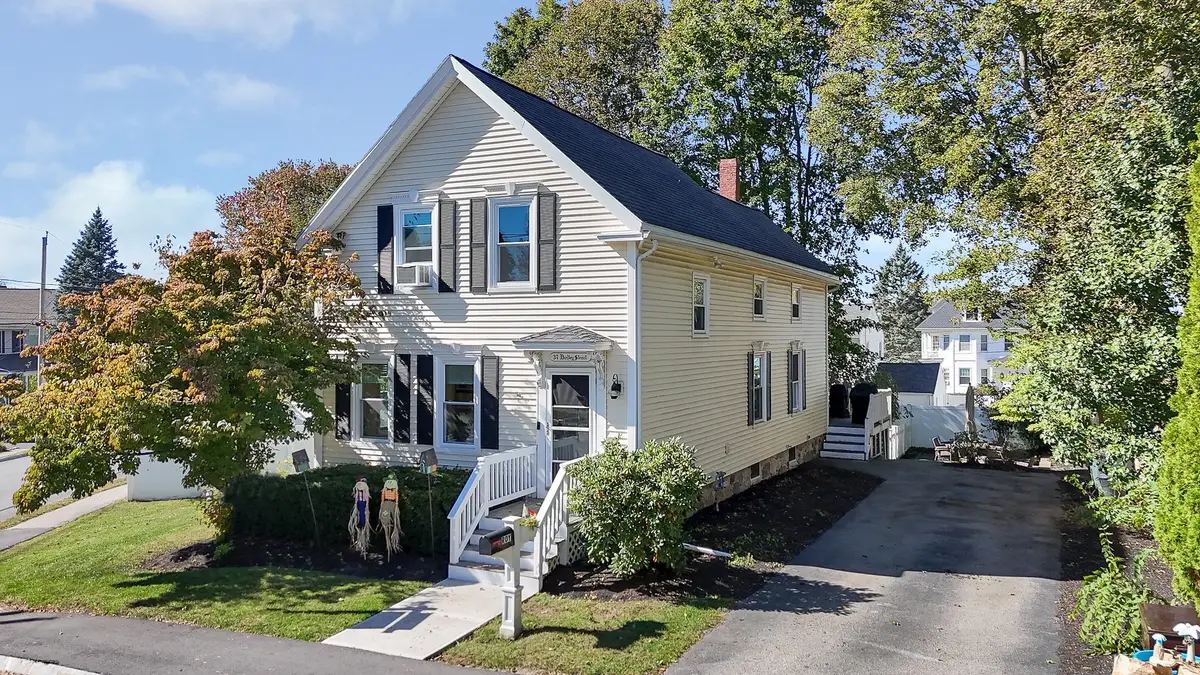 37 Dudley St, North Andover, MA 01845 - #1
