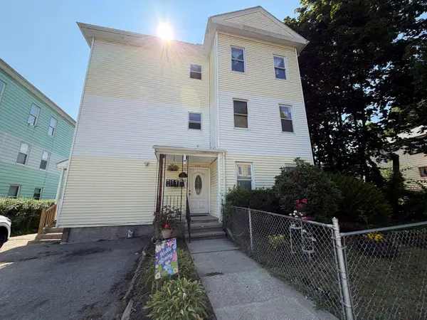 212 Vernon St, Worcester, MA 01607