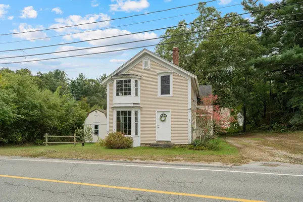 41 Lakeview St, Carver, MA 02330