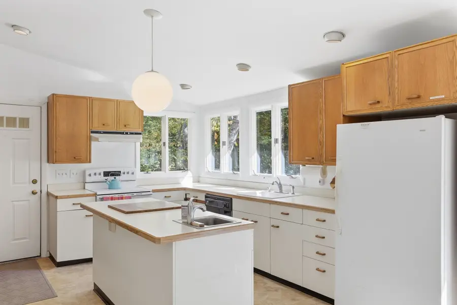 148 Rutland Street, Carlisle, MA 01741 - #3
