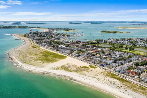 43 Dolphin Ave, Winthrop, MA 02152