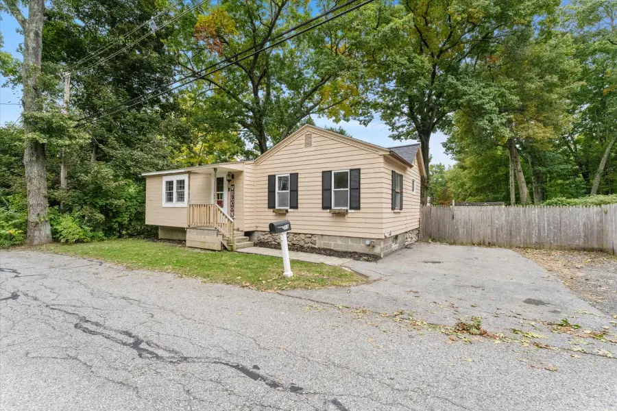 11 Wheelock Rd, Shrewsbury, MA 01545 - #3