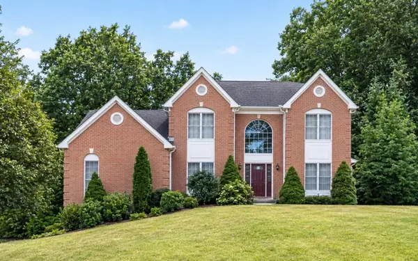 22 Faulkner Rd, Shrewsbury, MA 01545