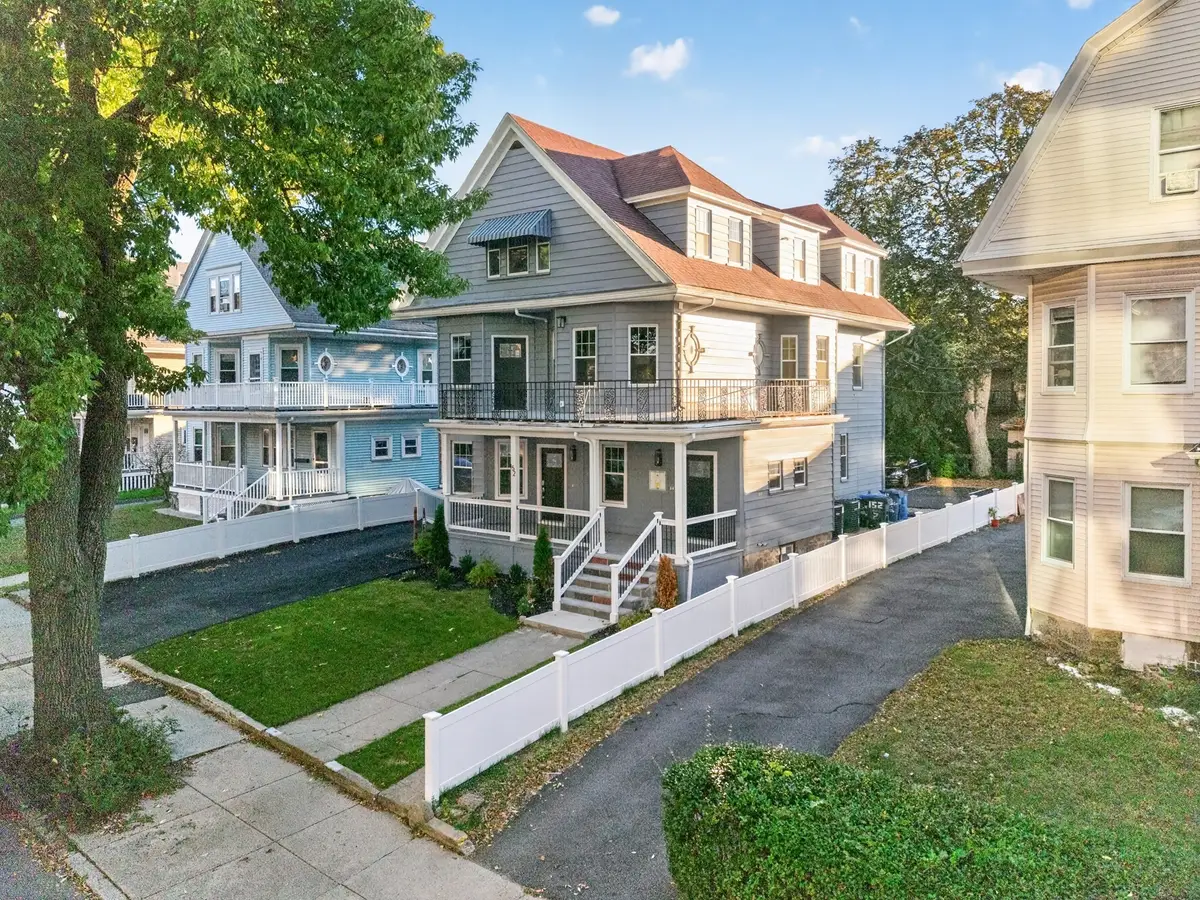 152 Washington St #3, Boston, MA 02135 - #1