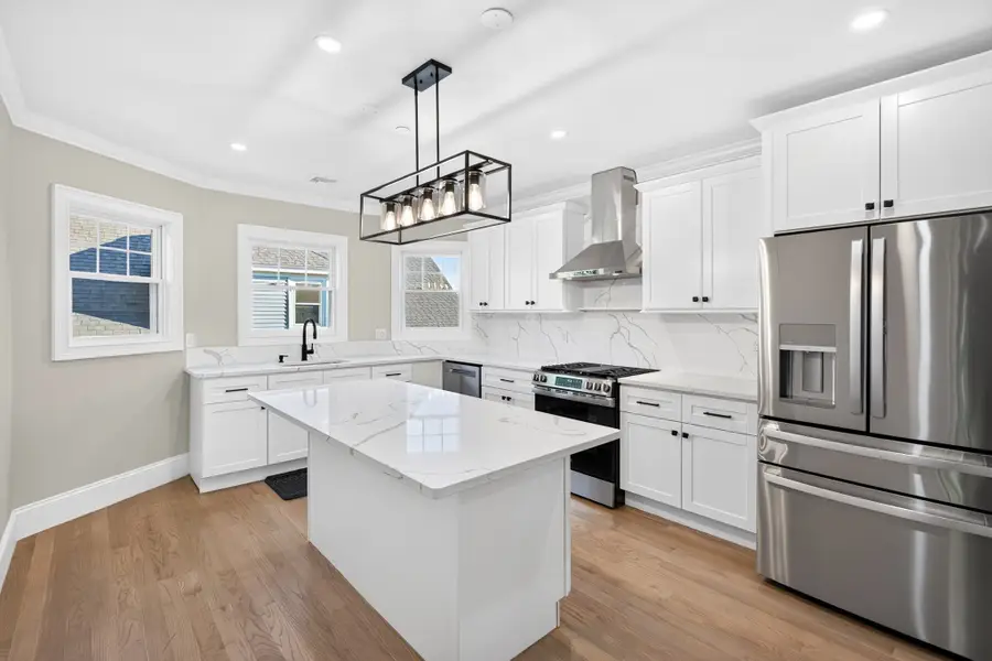 152 Washington St #3, Boston, MA 02135 - #3