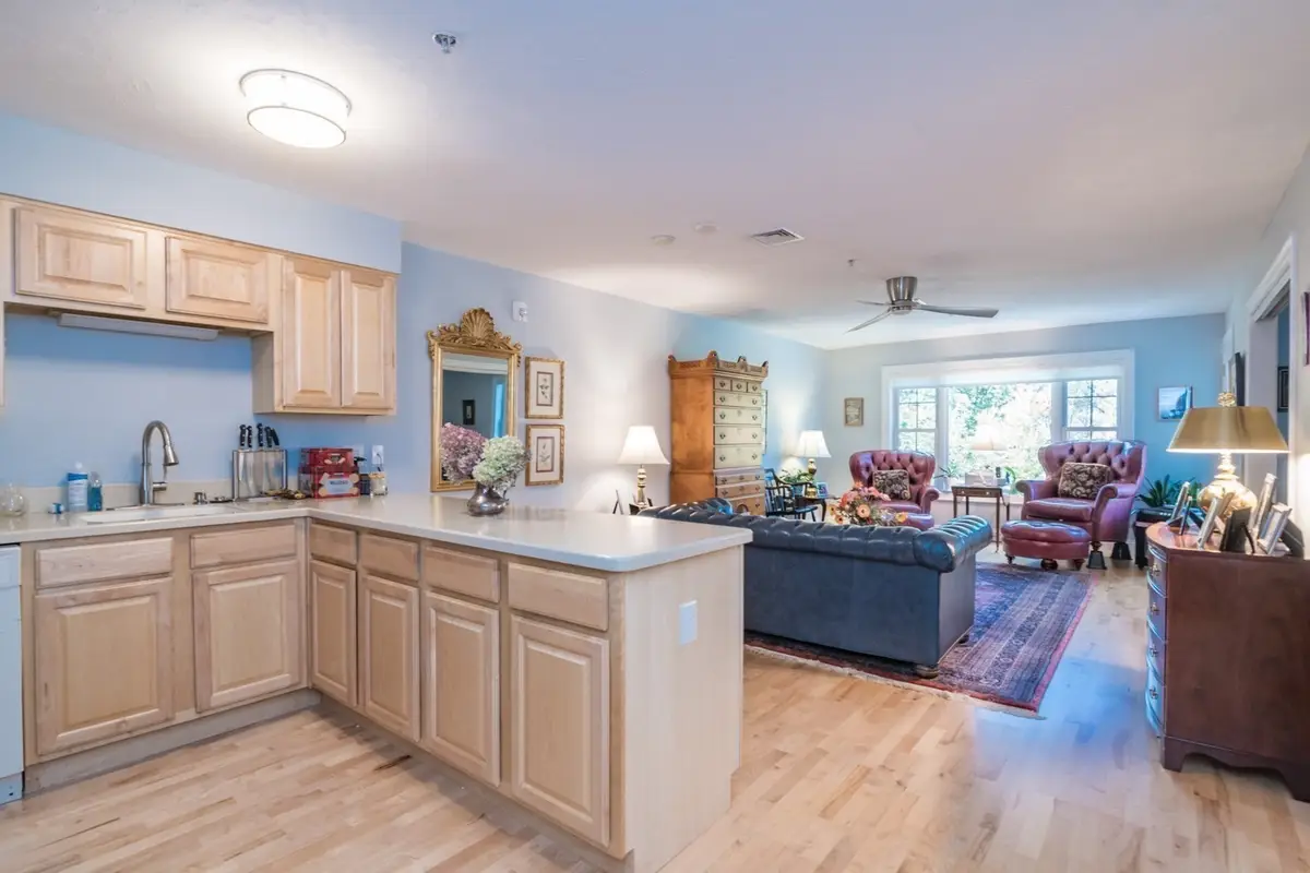 25 Greenleaves Dr #529, Amherst, MA 01002 - #1