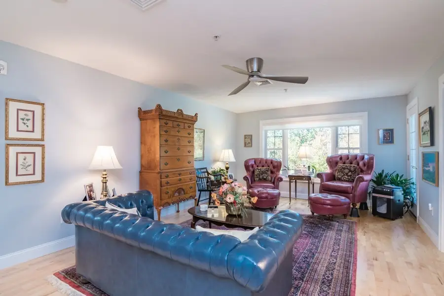 25 Greenleaves Dr #529, Amherst, MA 01002 - #3