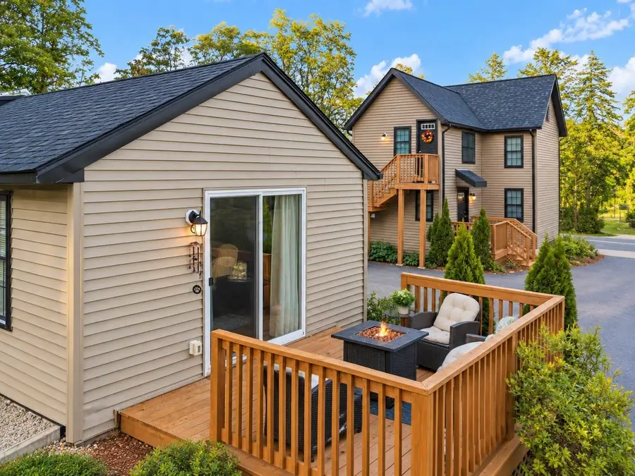 102 Jerome St, Berkley, MA 02779 - #3