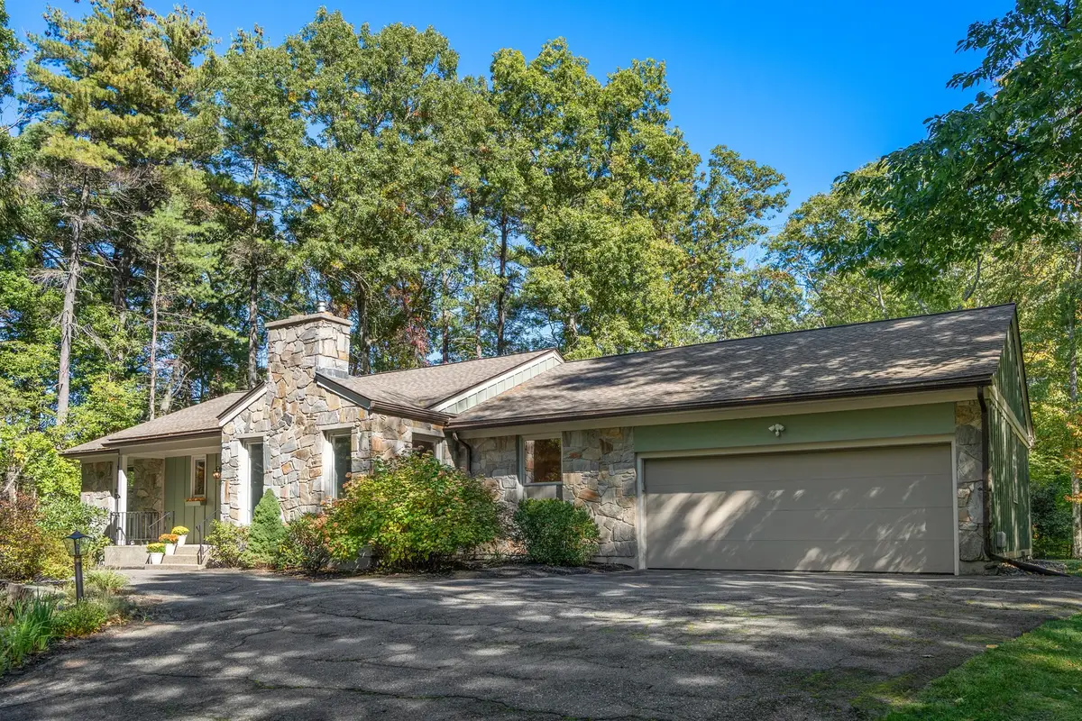10 Lantern Rd, Framingham, MA 01702 - #1