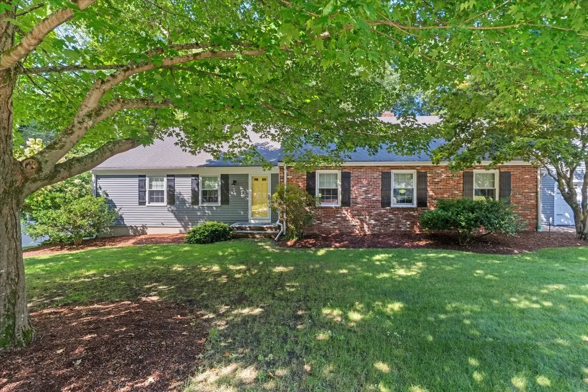 101 Newell Dr, Cumberland, RI 02864 - #1