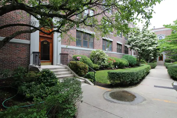 407 Washington St #2, Brookline, MA 02446