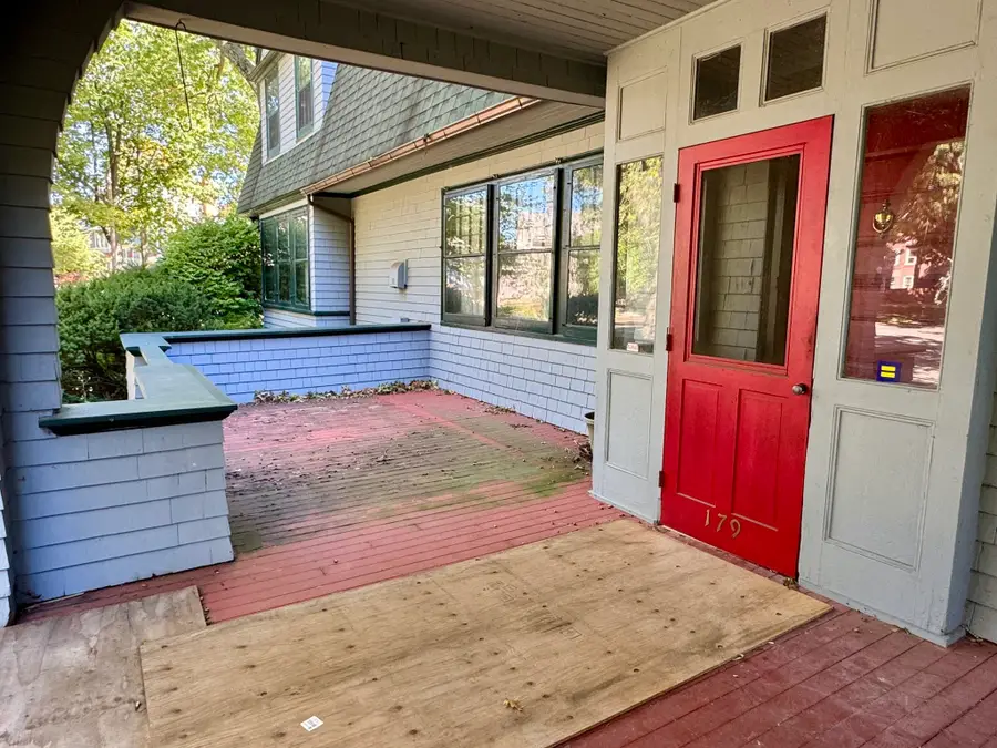 179 Clarendon St, Springfield, MA 01109 - #2