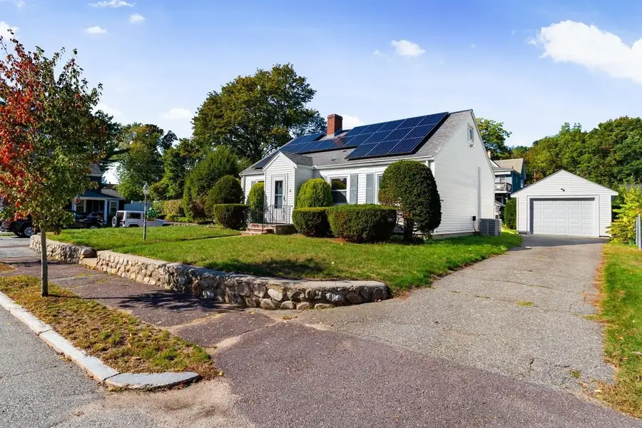 2 Minot St, Wakefield, MA 01880 - #2