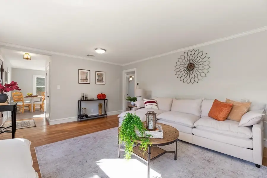 2 Minot St, Wakefield, MA 01880 - #3