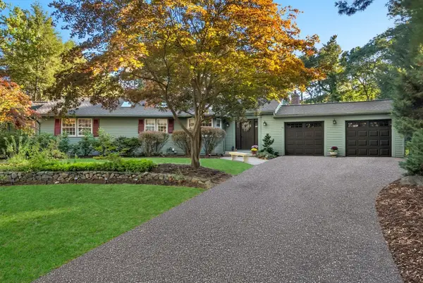 44 Pequot Rd, Wayland, MA 01778
