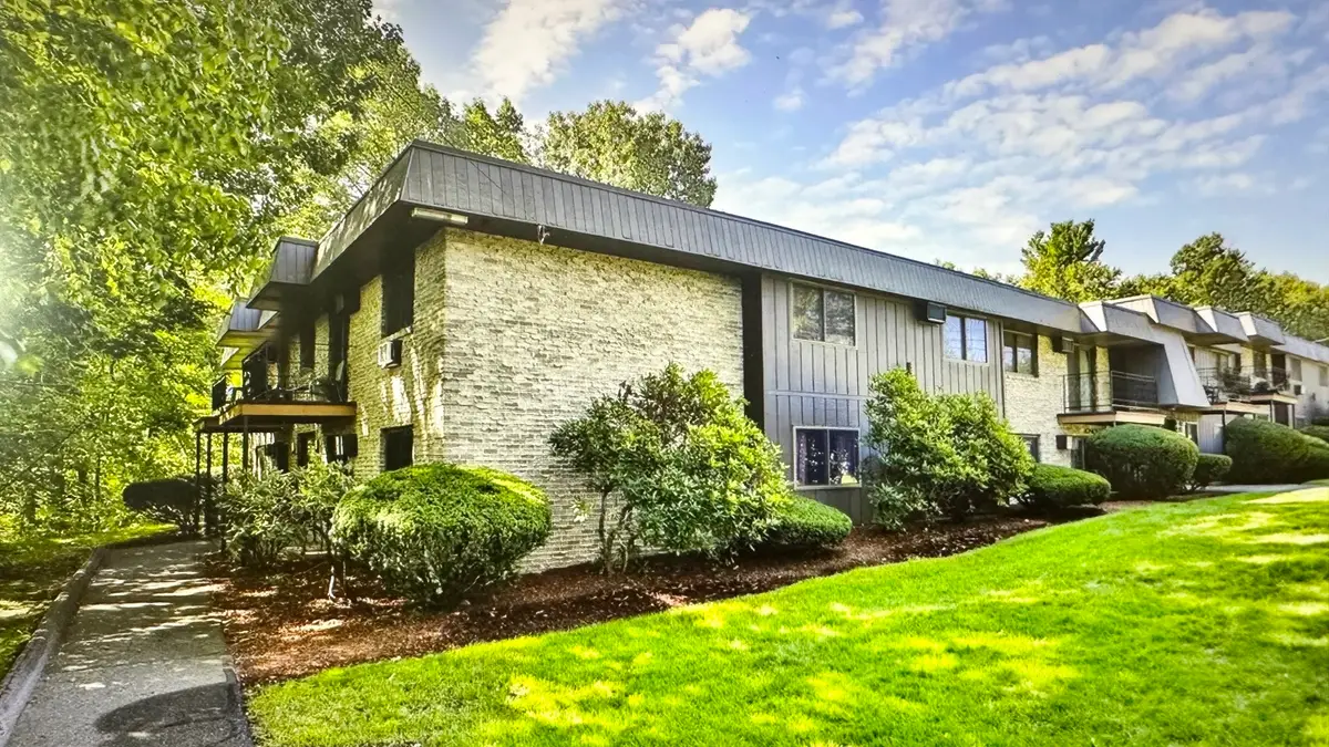 12 Strawberry Bank Rd #11, Nashua, NH 03062 - #1