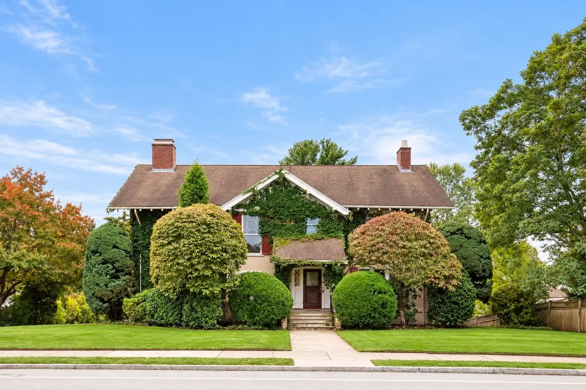 42 Everett Ave, Winchester, MA 01890 - #1