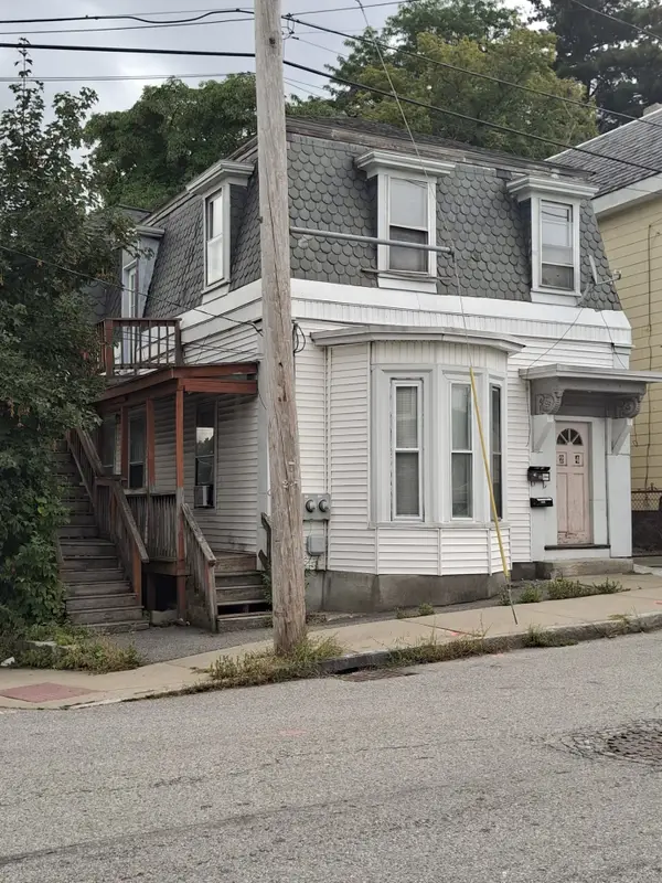 24 Nichols St, Lowell, MA 01851