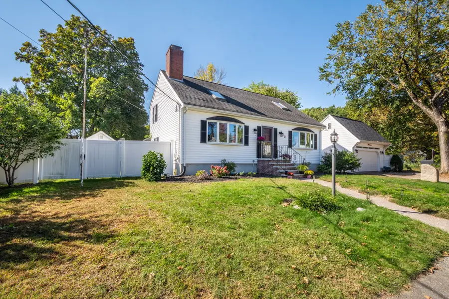 12 Bornwood Dr, Norwood, MA 02062 - #2