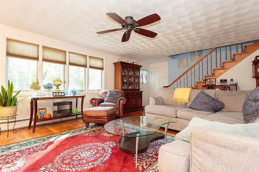 375 Old Russell Street, Woburn, MA 01801 - #2