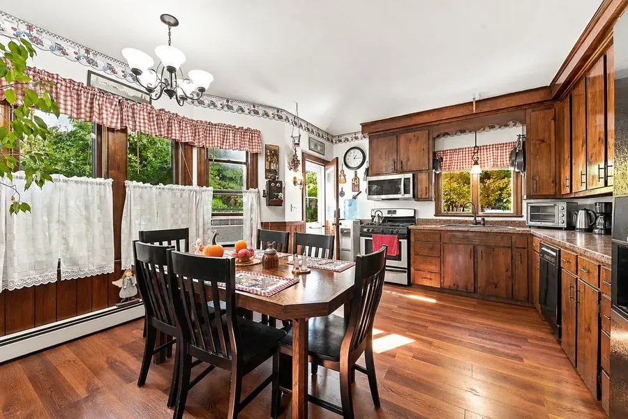 4 Prospect St, North Attleboro, MA 02760 - #2