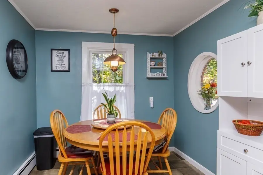 53 Elizabeth Street, Gardner, MA 01440 - #3