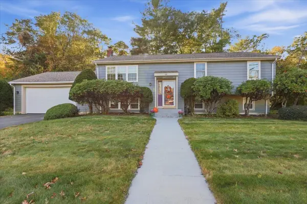 68 Old Mansion Lane, Whitman, MA 02368