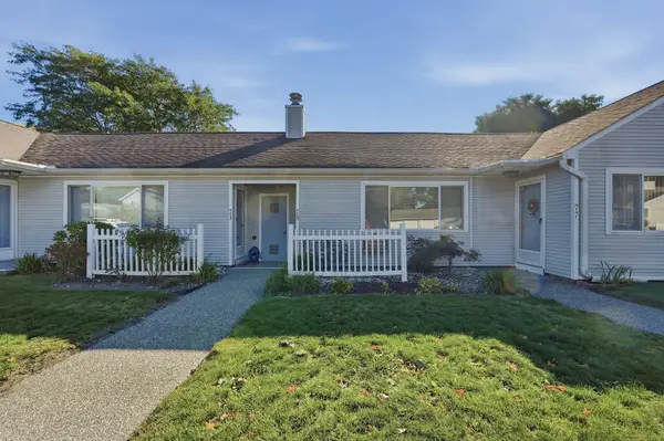 75 Outer Drive #75, Chicopee, MA 01022