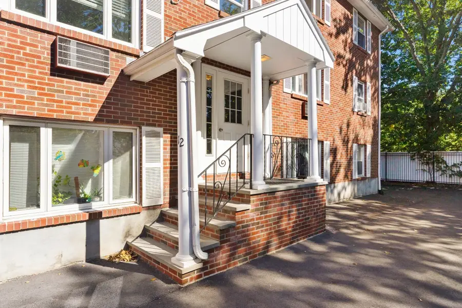 112 Decatur St #8, Arlington, MA 02474 - #2