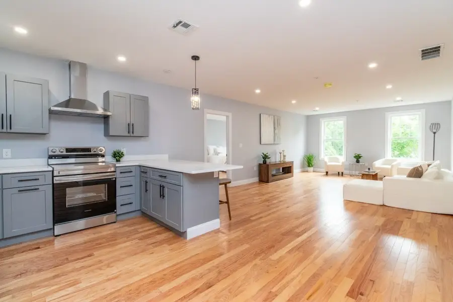 585 Washington Street #206, Quincy, MA 02169 - #2