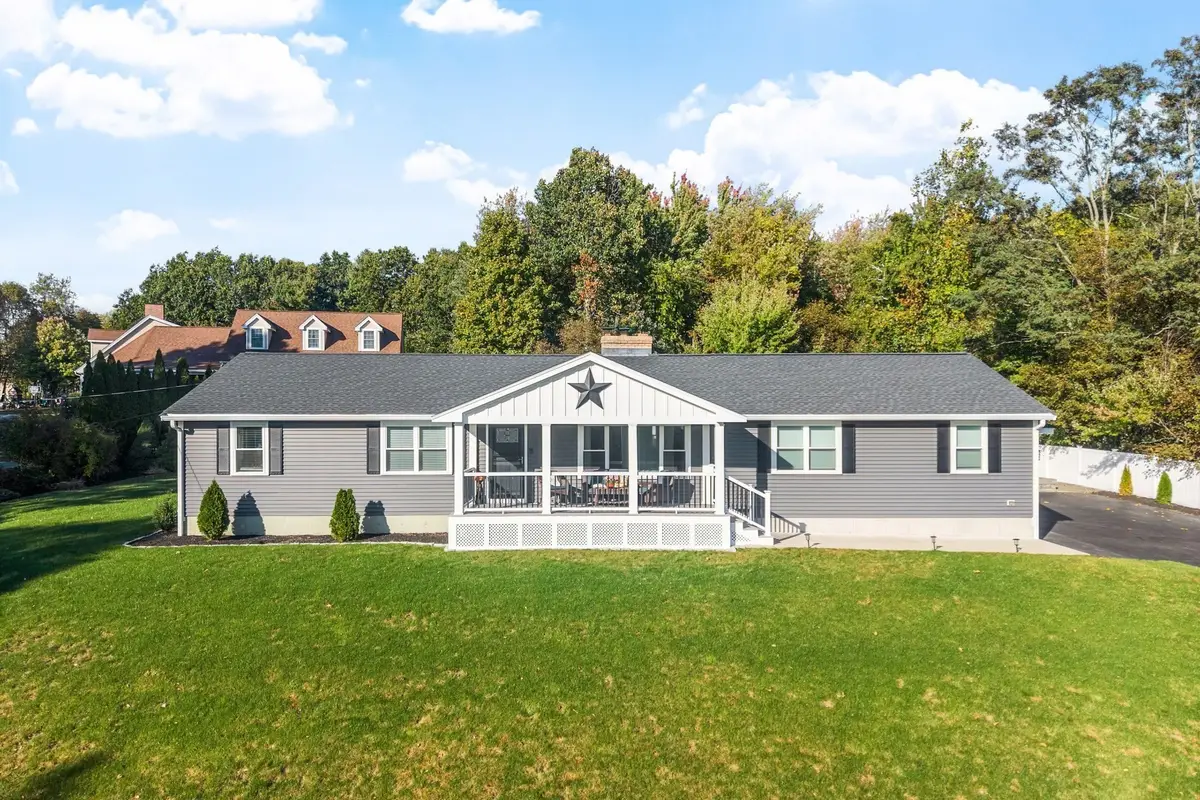 4 Nutting Dr, Leominster, MA 01453 - #1