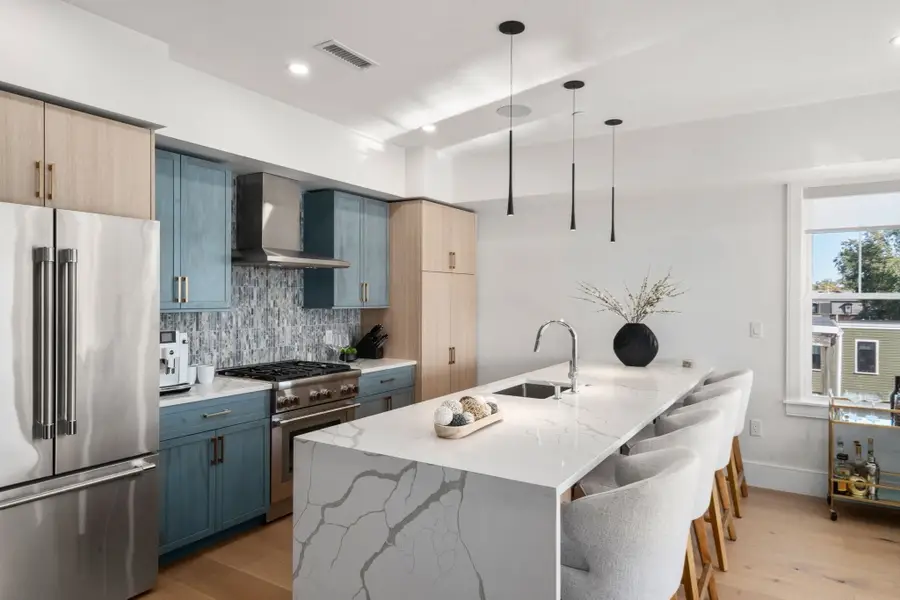 527 East 7th Street #PH7, Boston, MA 02127 - #2