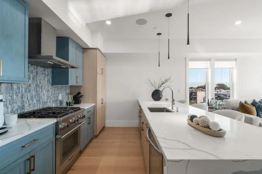 527 East 7th Street #PH7, Boston, MA 02127 - #3