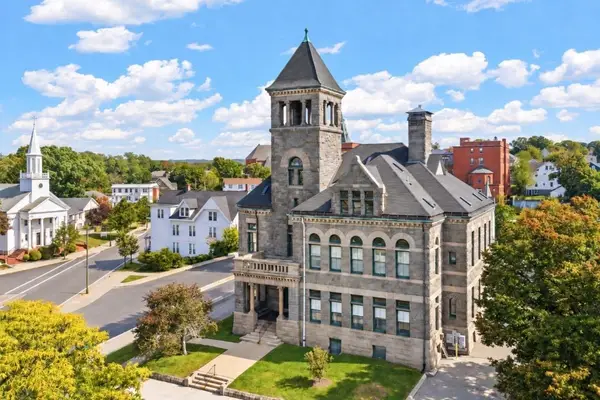 24 Front #1, Woonsocket, RI 02895