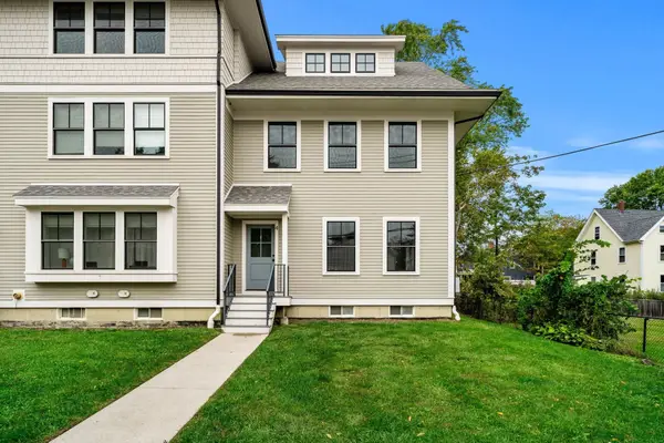 1 Broadway Ave #4, Ipswich, MA 01938