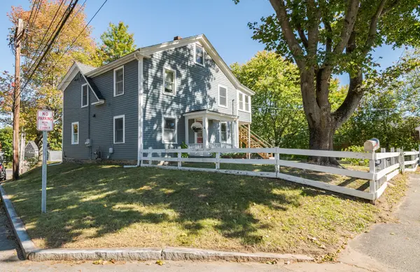 4 Pleasant St, Ipswich, MA 01938