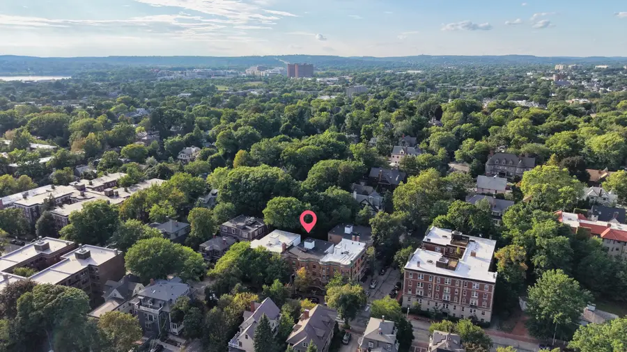 31 Linnaean St #2, Cambridge, MA 02138 - #2