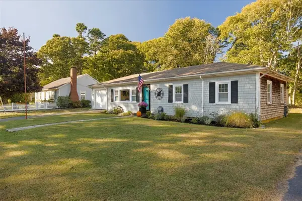 19 Joe Lincoln Rd, Harwich, MA 02671