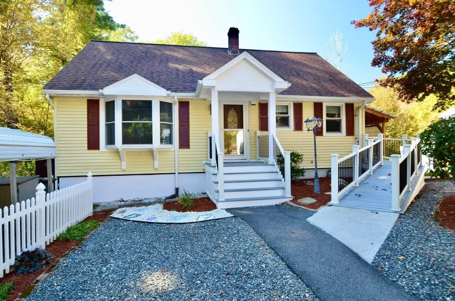 807 Highland St, Northbridge, MA 01534 - #2