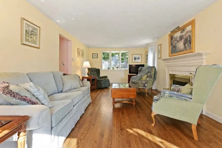 33 Arcadia Rd, Norwood, MA 02062 - #3