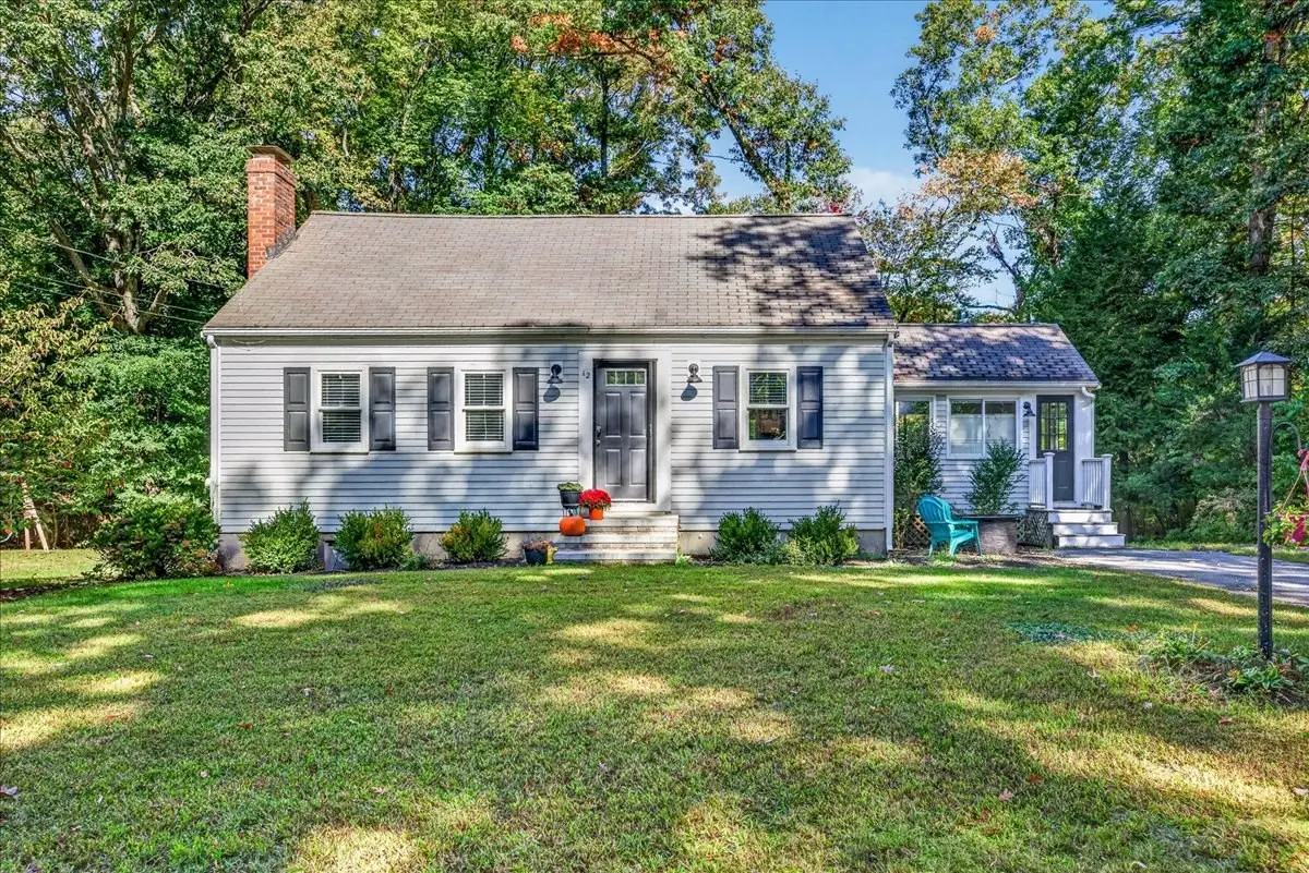 12 Pat Rd, Hanover, MA 02339 - #1