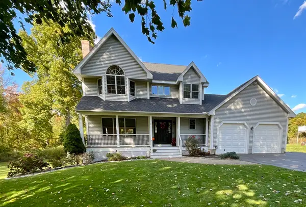 8 Anderson Ln, Grafton, MA 01536