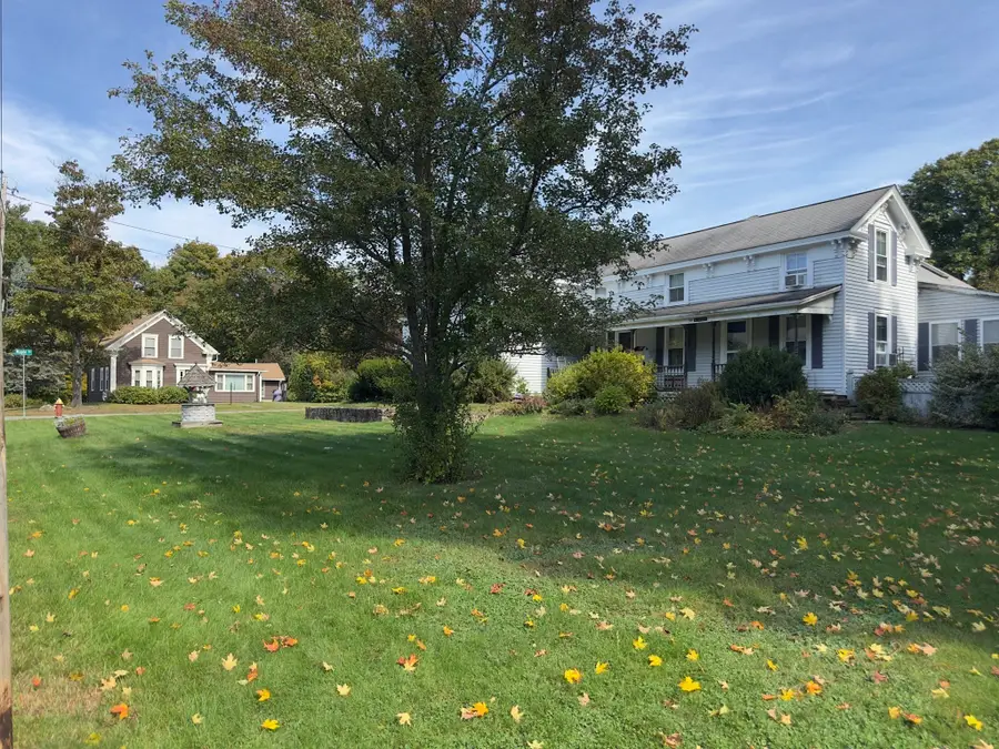 55 School Street, Upton, MA 01568 - #3