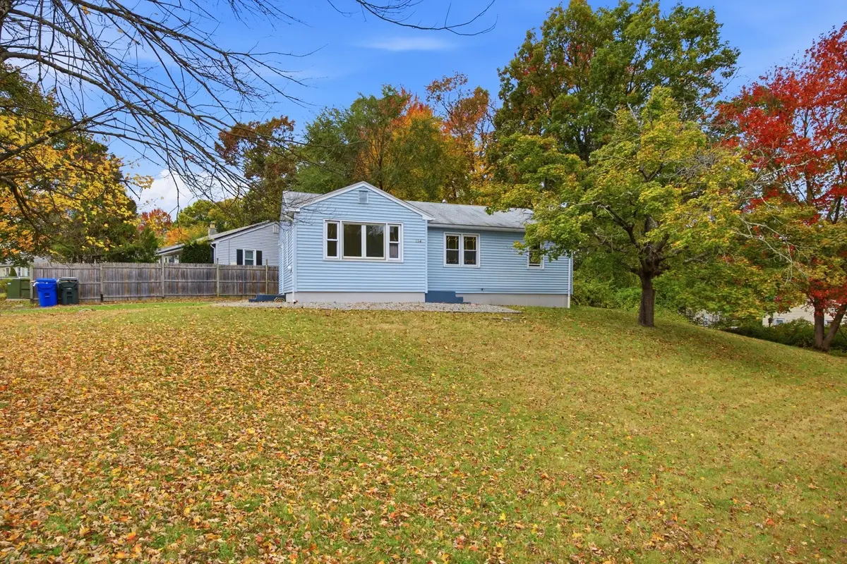 114 Leatherleaf Dr, Springfield, MA 01109 - #1