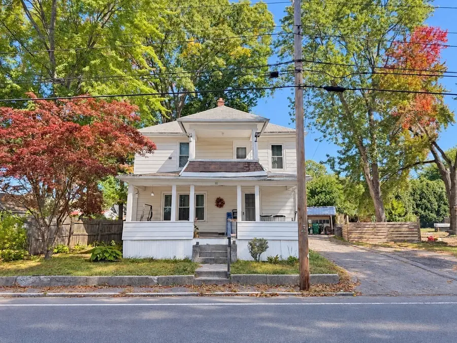 90 College St, Chicopee, MA 01020 - #2