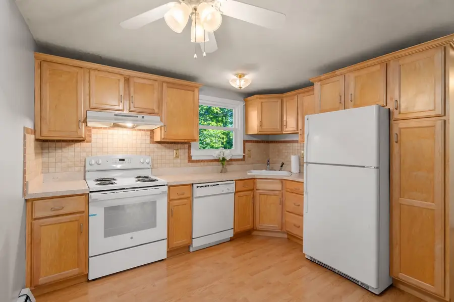 137 John A Dunn Memorial Dr #6, Rockland, MA 02370 - #2