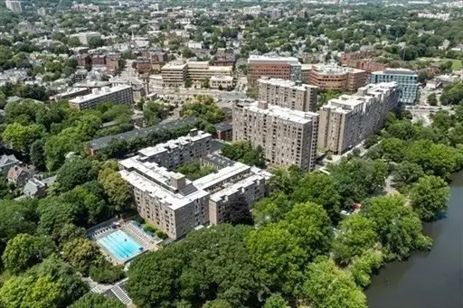 44 Washington St #303, Brookline, MA 02445