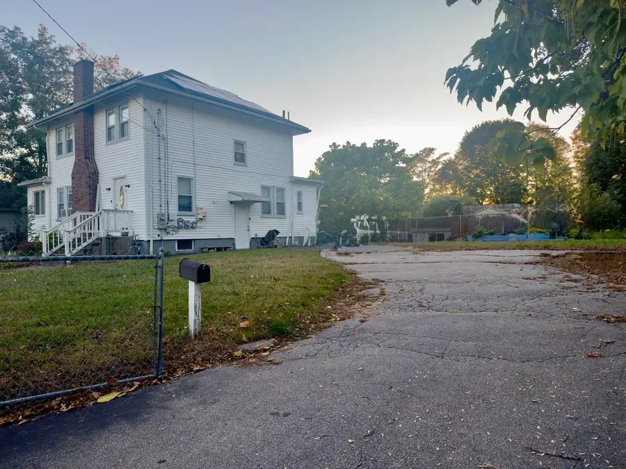 8 Mason St, Brockton, MA 02302 - #2
