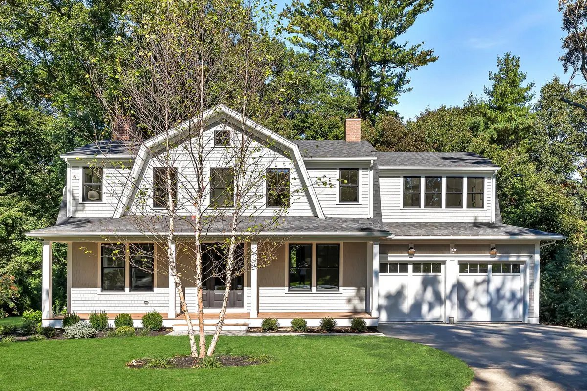 39 Macarthur Rd, Wellesley, MA 02482 - #1